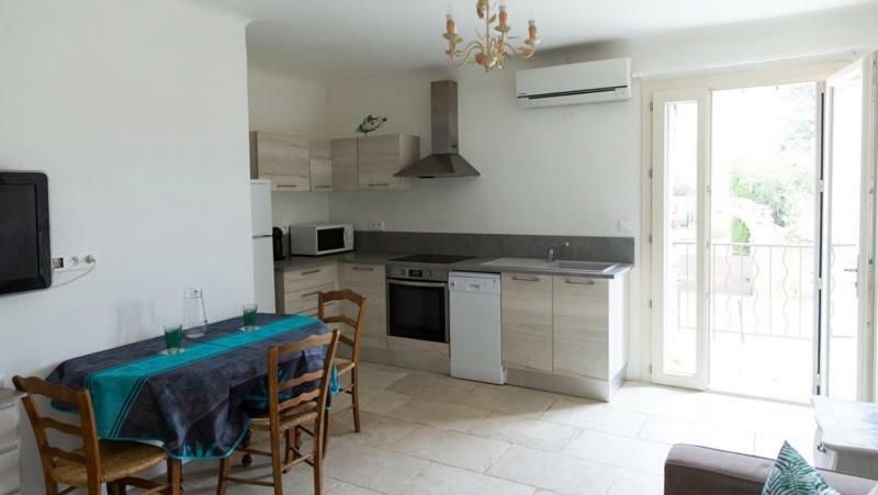 Entre Ble Et Lavande Appartement Bonnieux Buitenkant foto